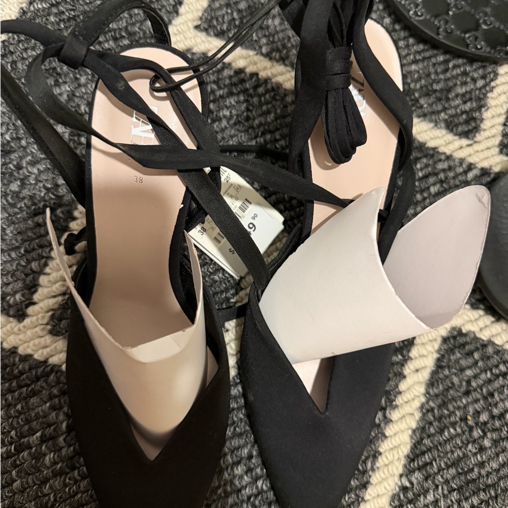 Zara Black and Cream Heels